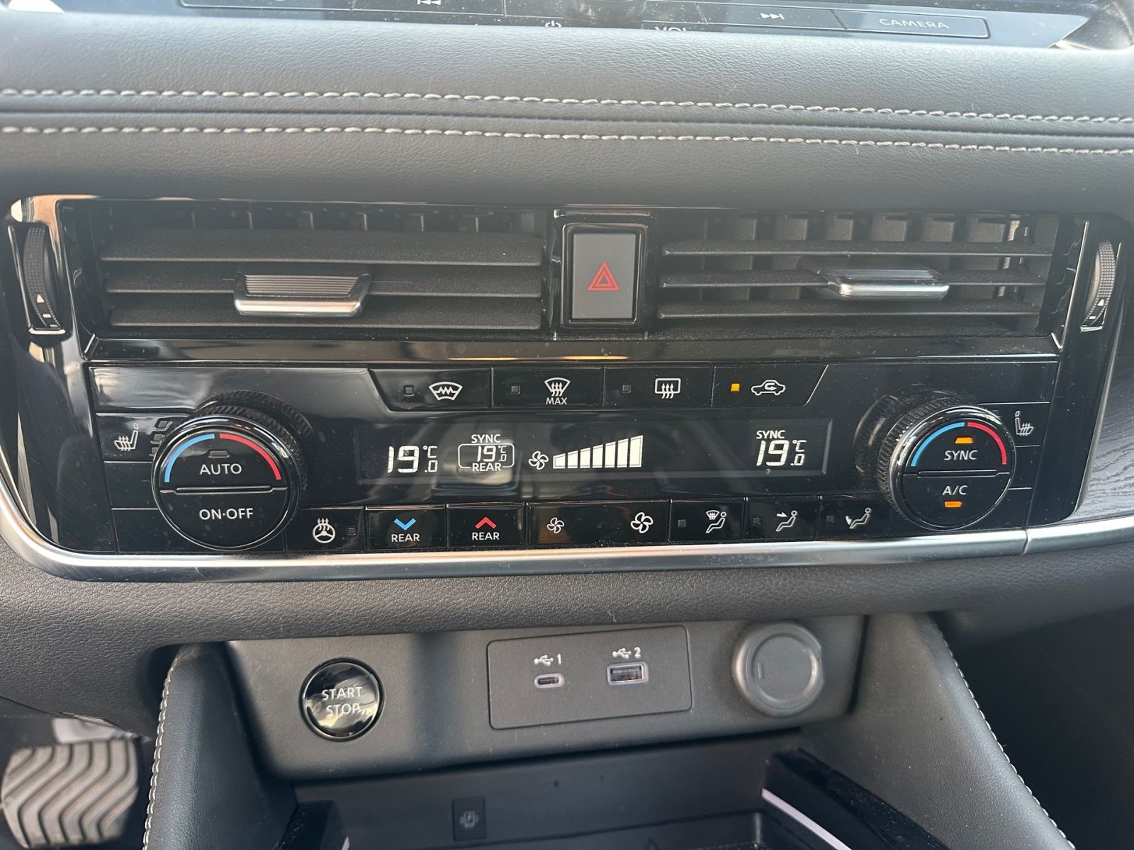 Nissan X-Trail Tekna 1.5 VC-T e-4ORCE HeadUp Winter 360
