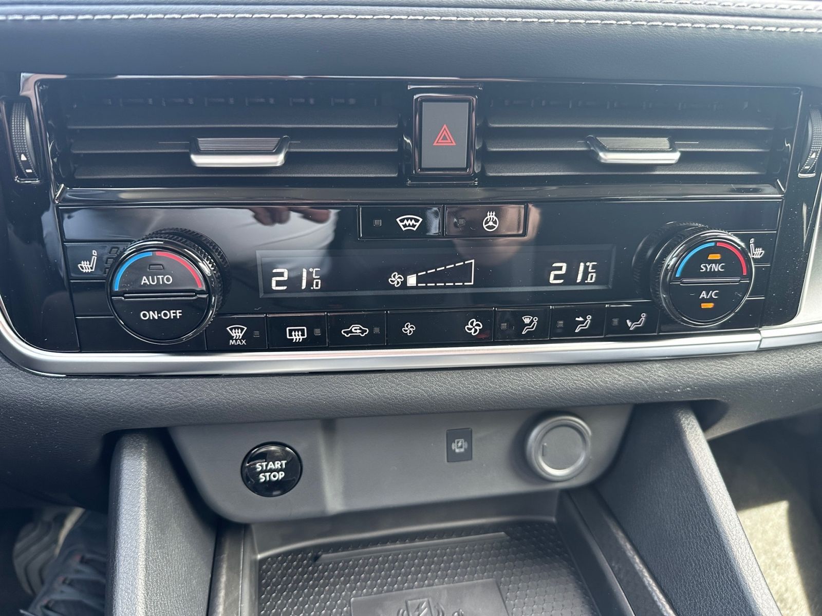 NISSAN Qashqai N-Connecta 1.5 e-POWER Winter HeadUp 360