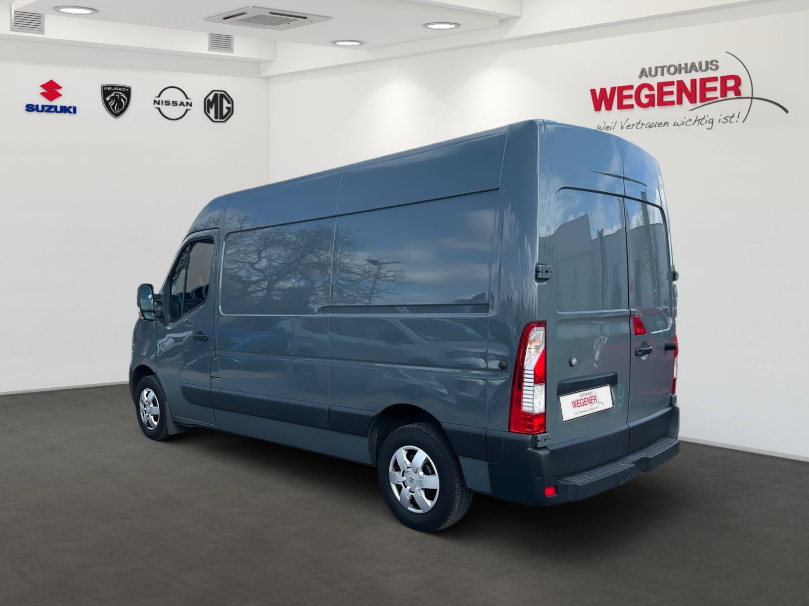 Nissan Interstar 2.2 dci AT L2H2 - Stdhzg Navi CarPlay