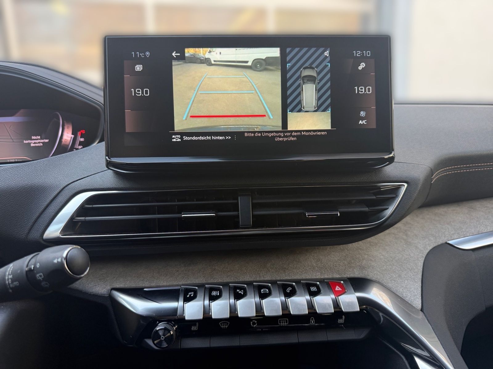 PEUGEOT 5008 GT PURETECH 130 EAT8 NAVI KAMERA SHZ