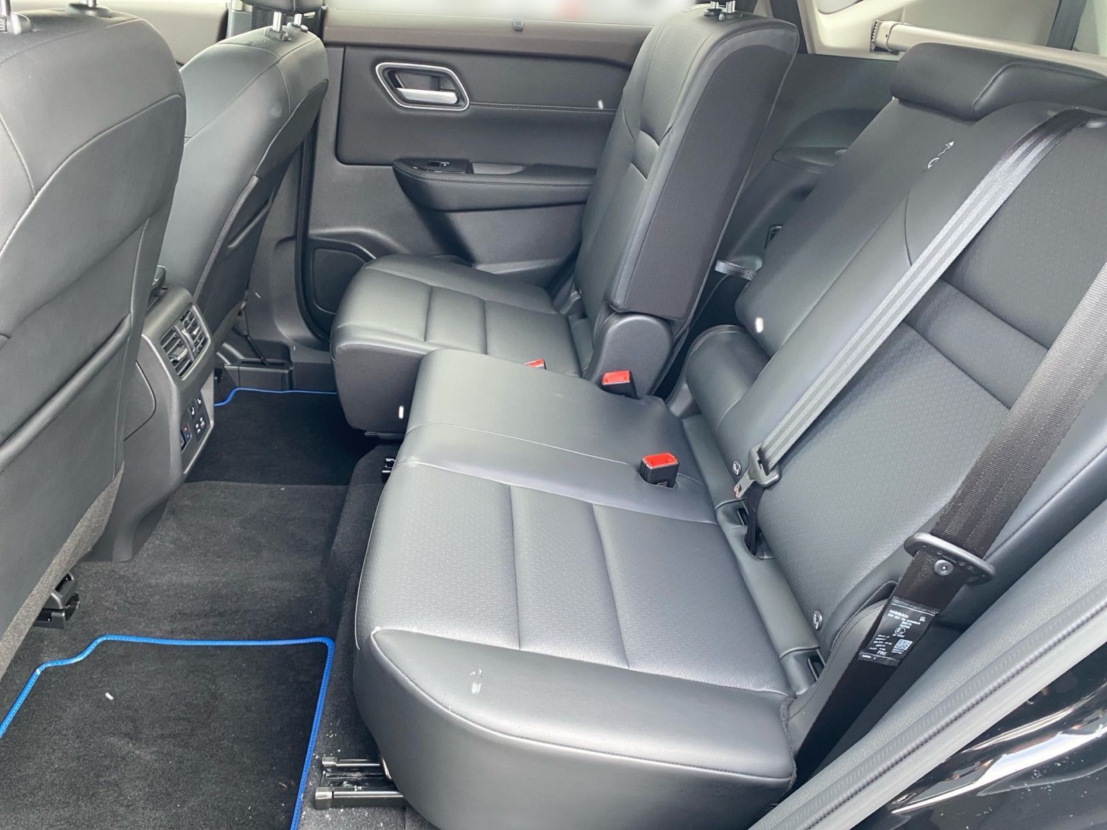 NISSAN X-TRAIL 1.5 VC-T e-4ORCE HEAD-UP SHZ 7 SITZE