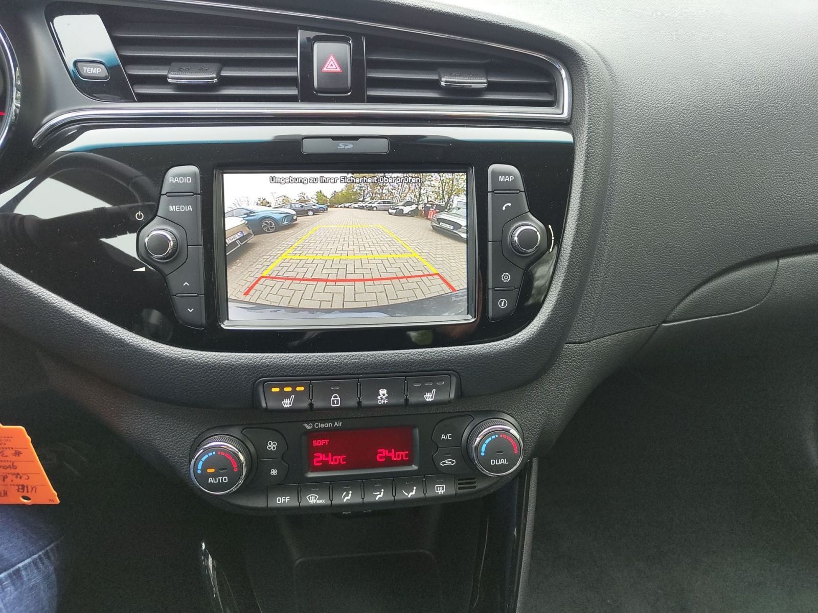 KIA CEE'D 1.6 GDI AT Spirit NAVI GRA PDC CAM SHZ LHZ