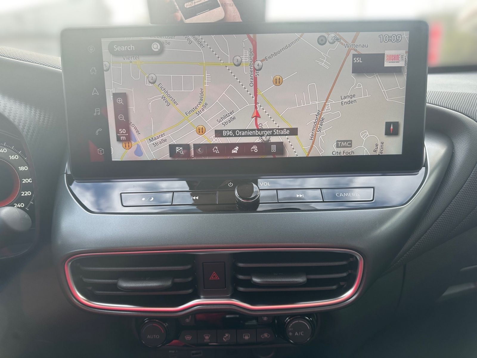 NISSAN Juke N-Connecta 1.6 Hybrid Winterpaket*Navi*360°