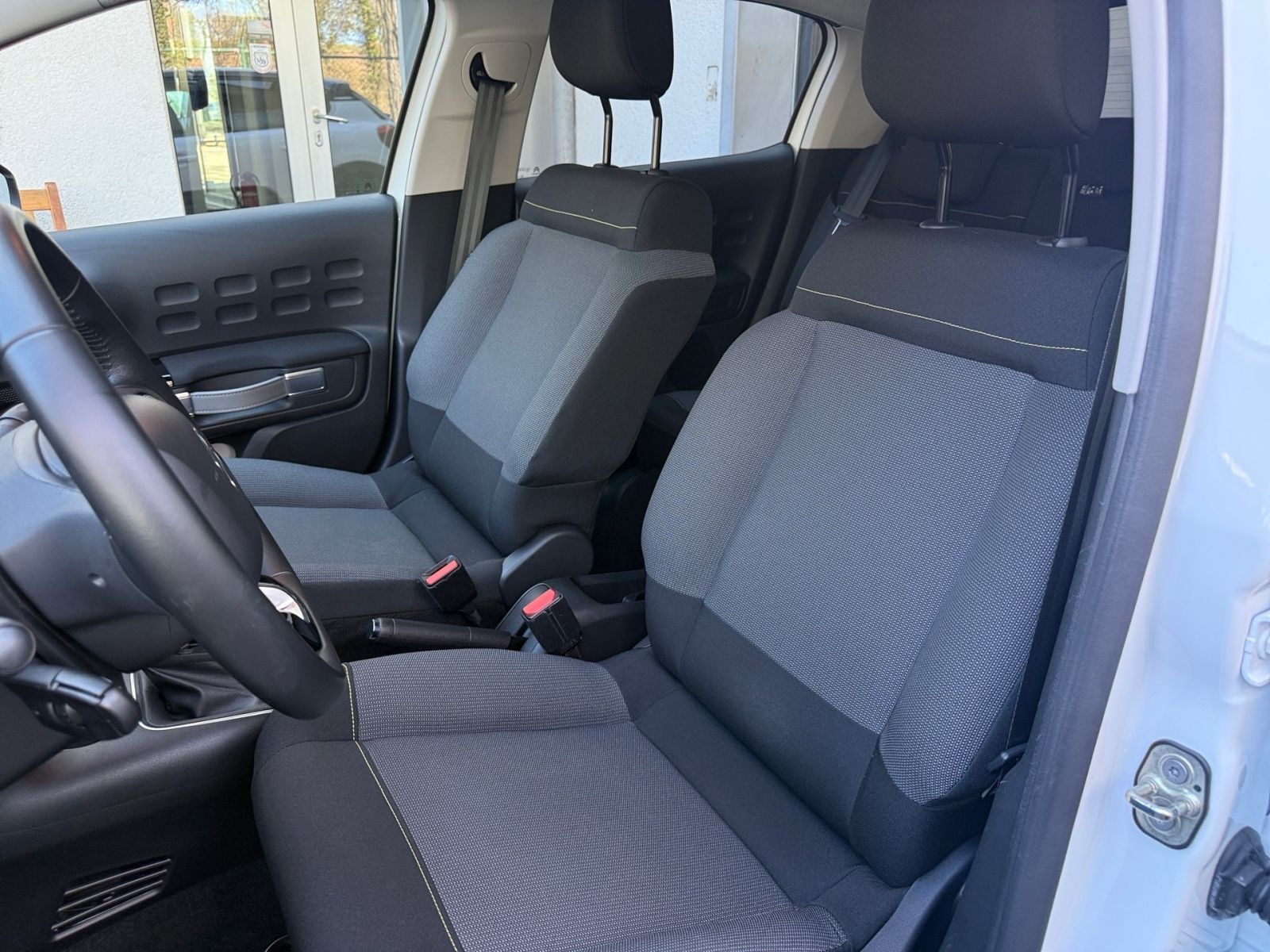 CITROEN C3 1.2 PureTech 110 Shine Pack Navi*Bluetooth