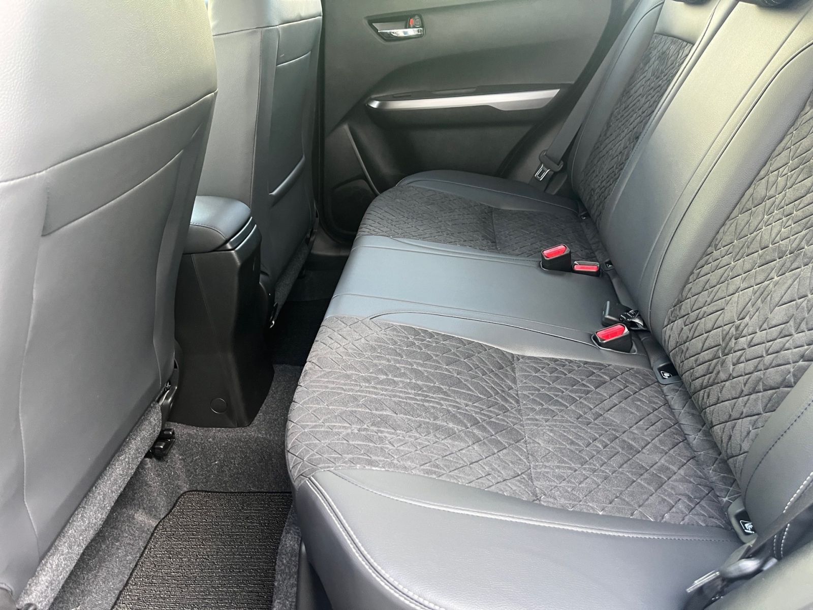 Suzuki VITARA 1.5 COMFORT+ ALLGRIP AGS LED NAVI KAM SHZ
