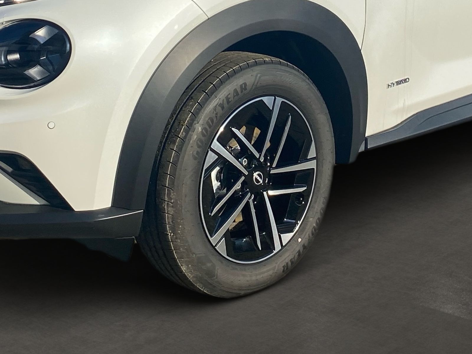 NISSAN Juke N-Conn Hyb. AT SHZ LHZ 360°KAM FAS PDC AHK