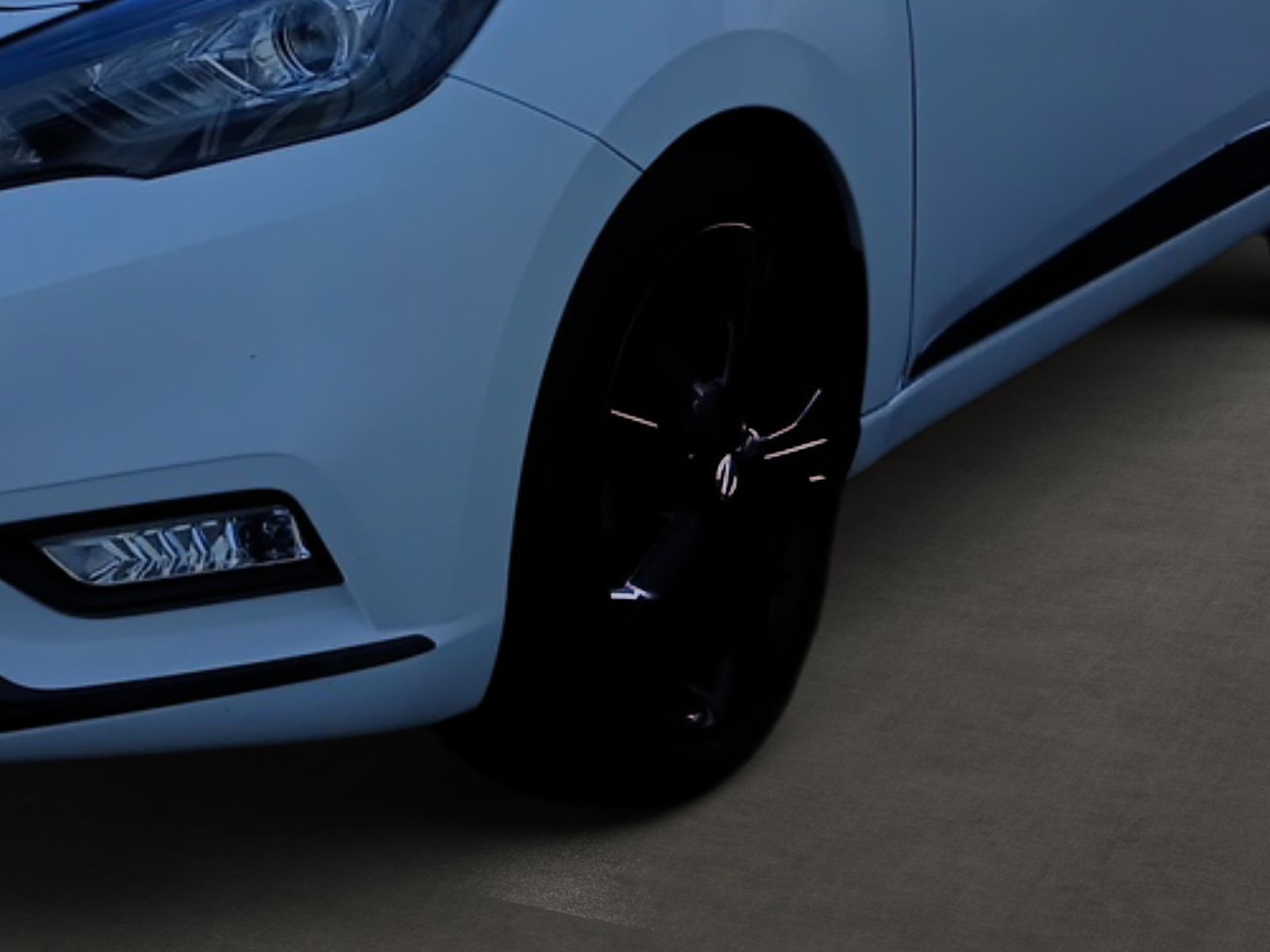 NISSAN MICRA N-SPORT AT LED Navi Kamera Alcantara