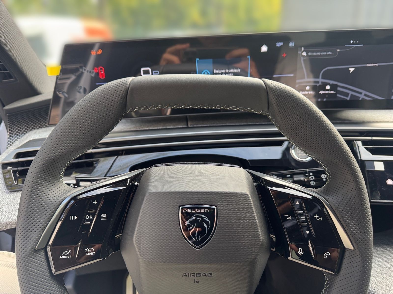 PEUGEOT 5008 GT Hybrid 145 e-DSC *Kamera*21"Curved*Air*