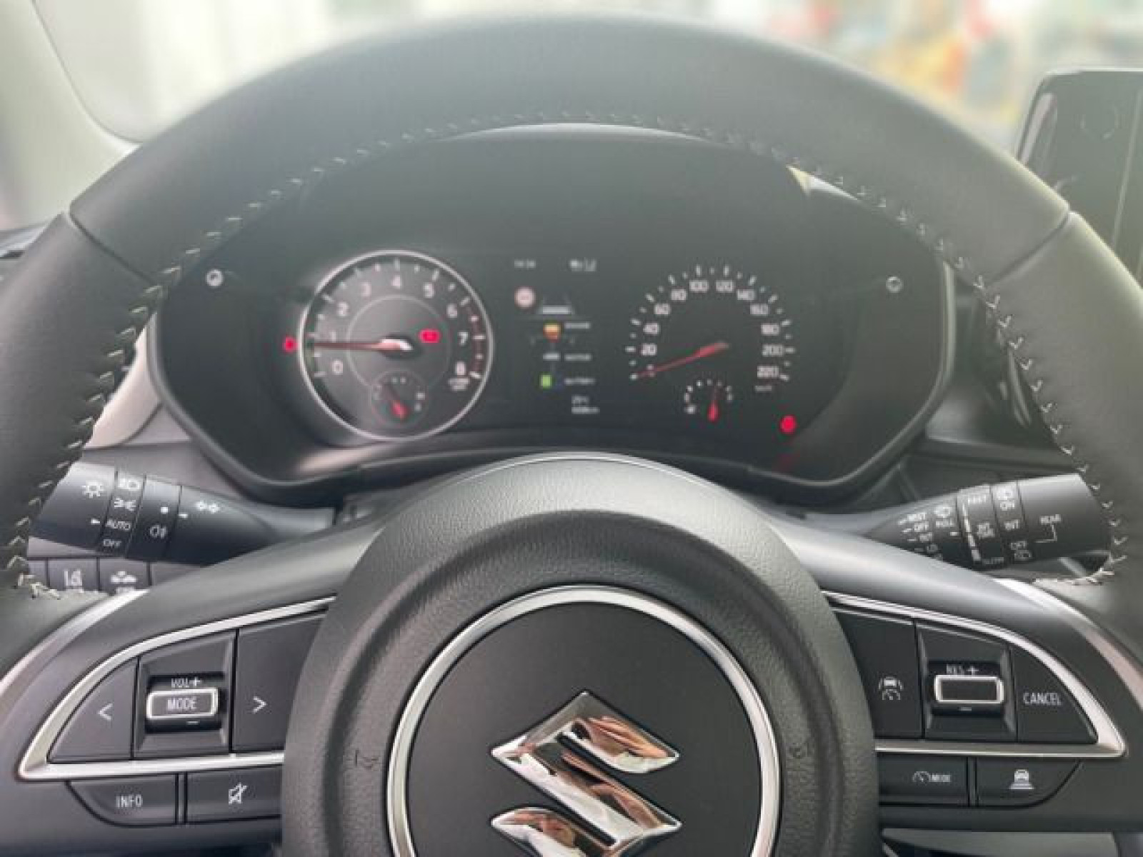 Suzuki Swift Comfort+ Hybrid -SHZ CAM ACC NAVI CarPlay