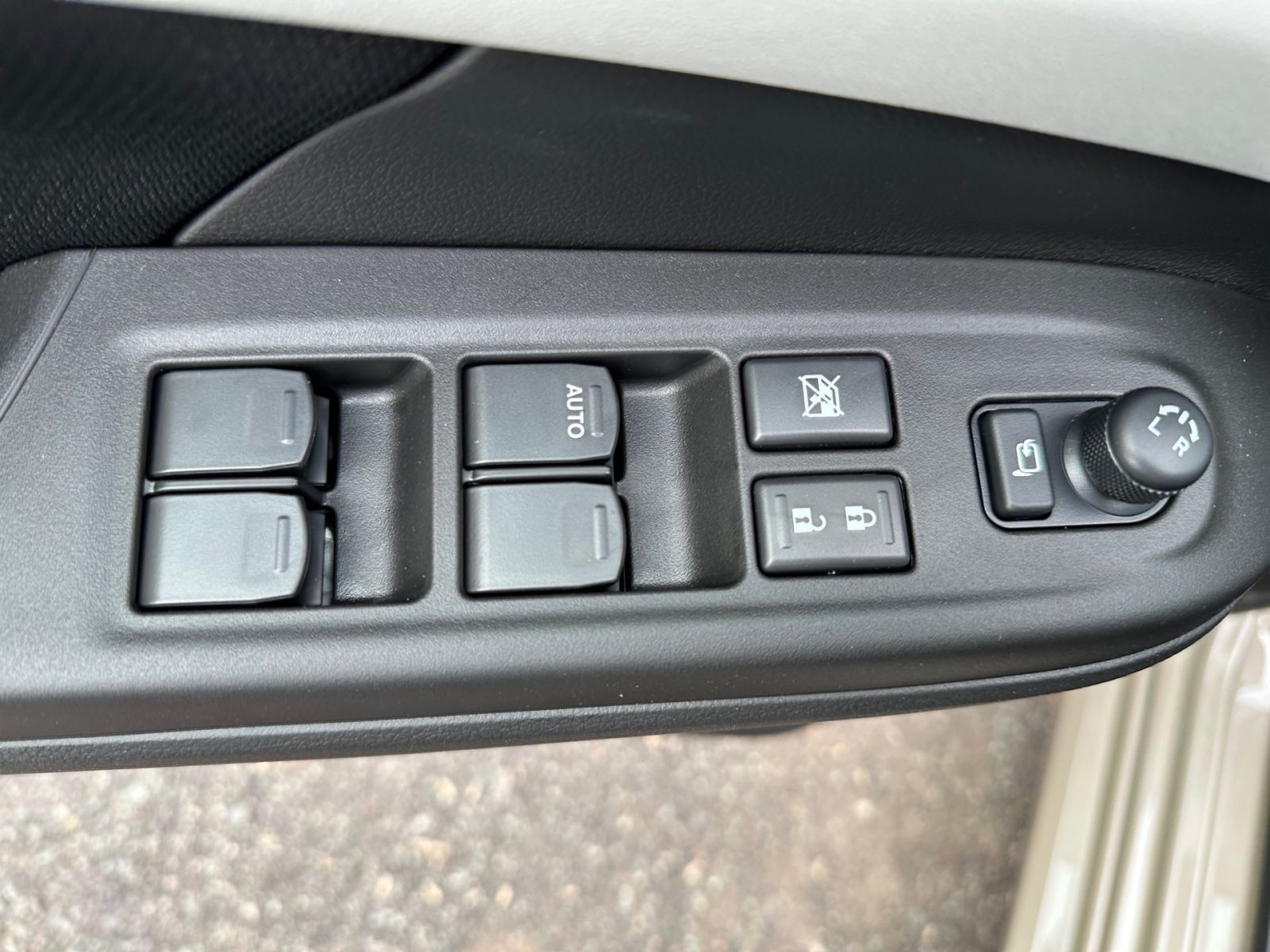 SUZUKI SWIFT COMFORT+ 1,2 AT HYBRID Navi Cam SHZ