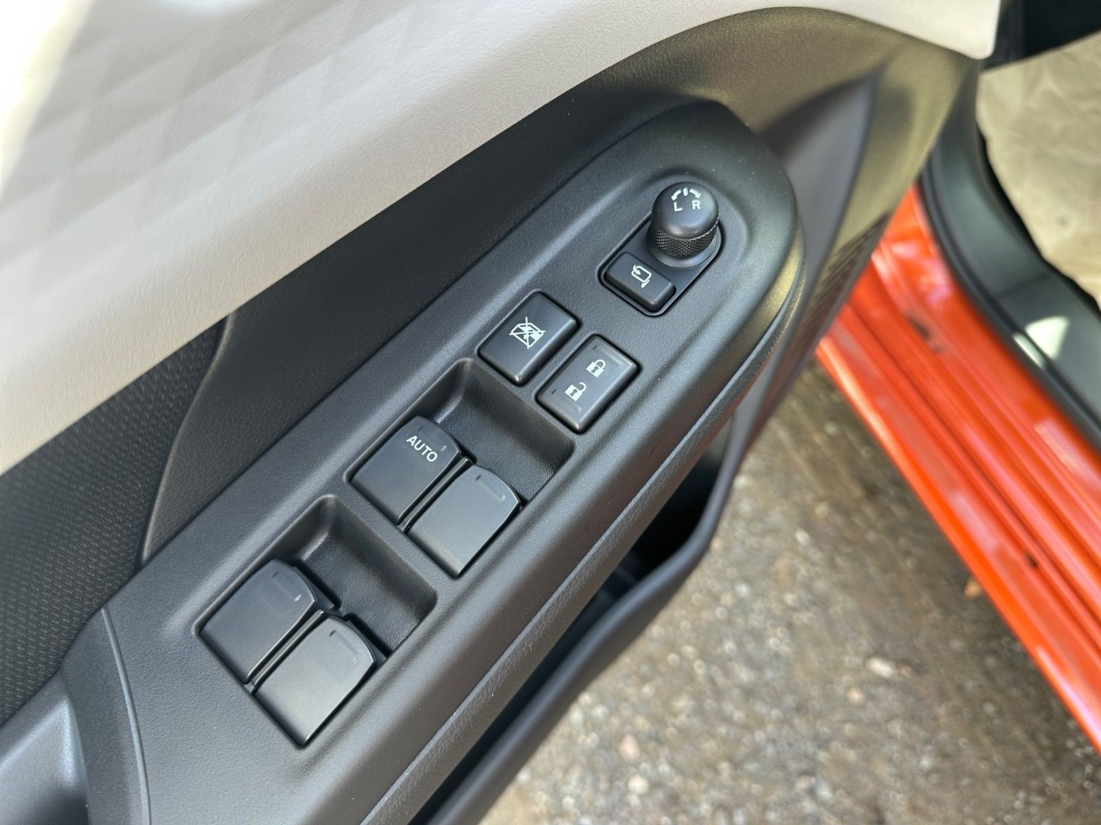 Suzuki SWIFT COMFORT+ HYBRID ACC*Navi*Kamera*PDC