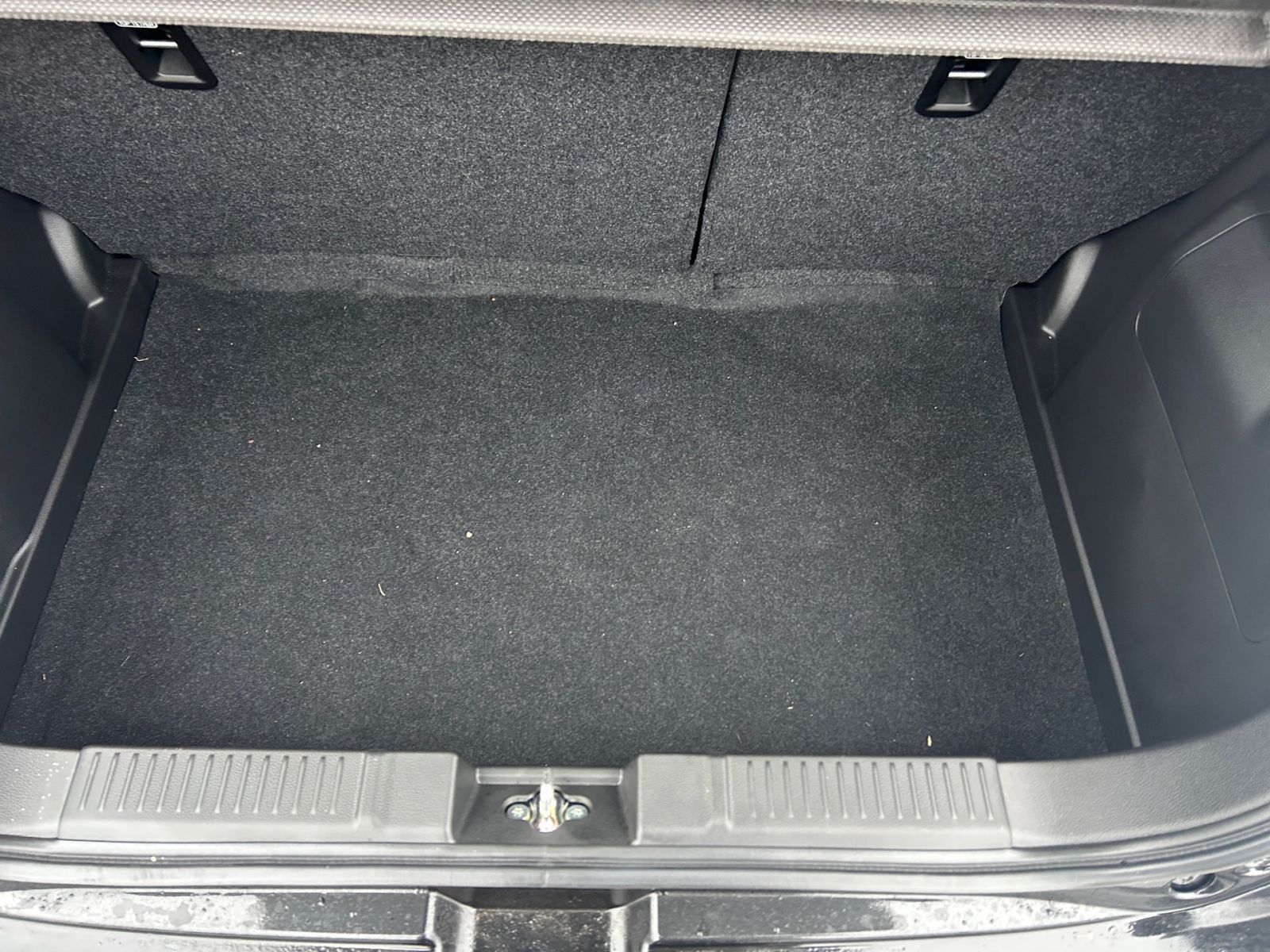 SUZUKI SWIFT COMFORT HYBRID ACC*Navi*Kamera*PDC