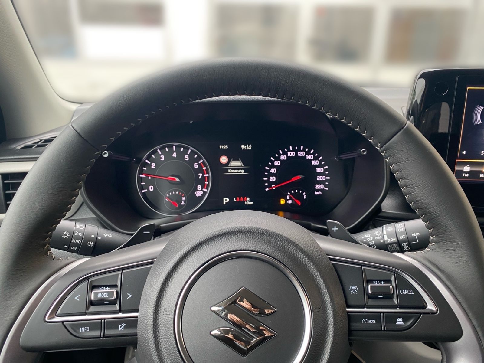 SUZUKI Swift Comfort+ Hybrid AT - SHZ CAM ACC CarPlay