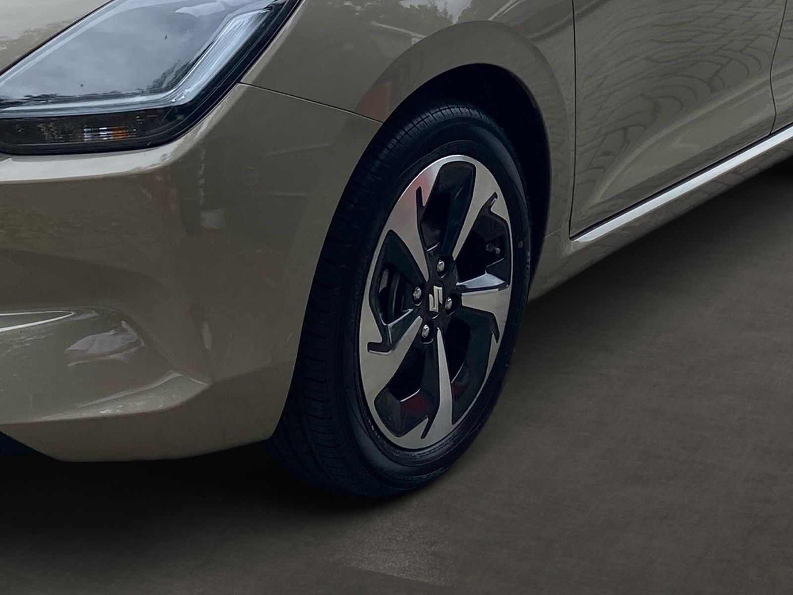 SUZUKI SWIFT COMFORT+ CVT HYBRID (61kW)