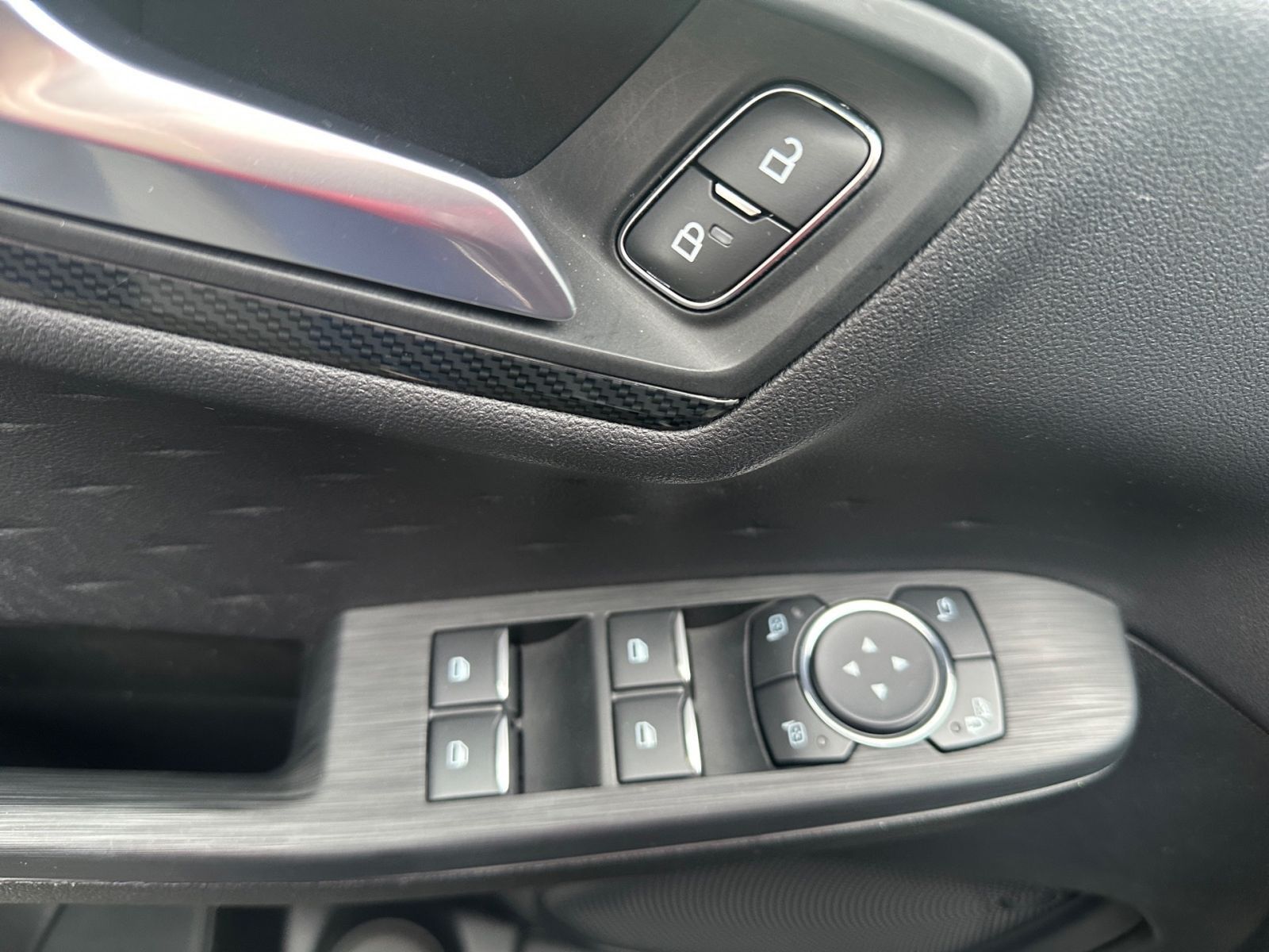 FORD KUGA ST-LINE  Plug-in-Hybrid 2.5 KAM NAVI WINTER