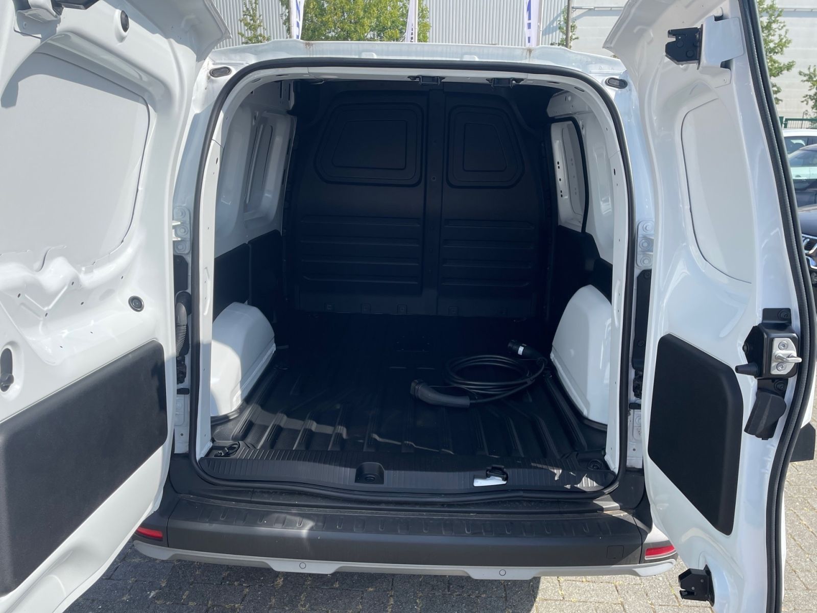 NISSAN TOWNSTAR EV Kast N-CONNECTA L1 Navi*Totwi.*360°