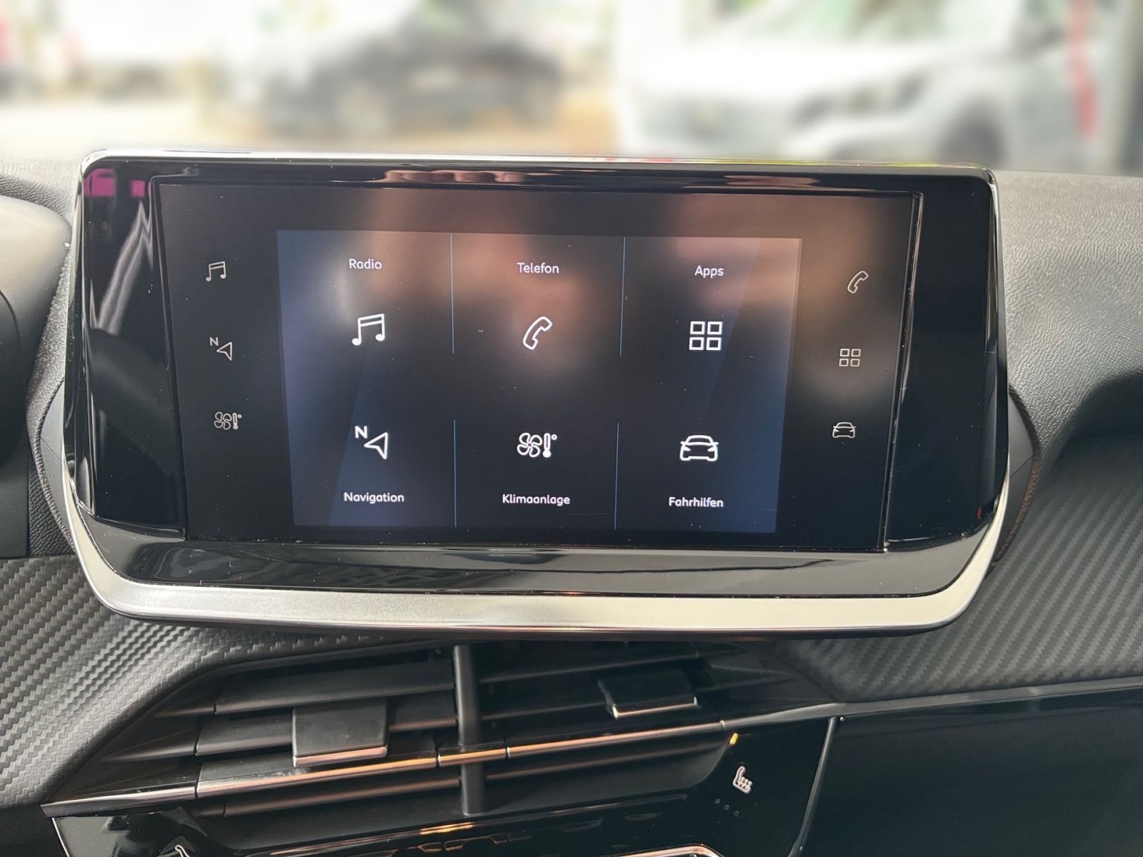 PEUGEOT 208 ACTIVE PACK 100 EAT8 NAVI SHZ PDC