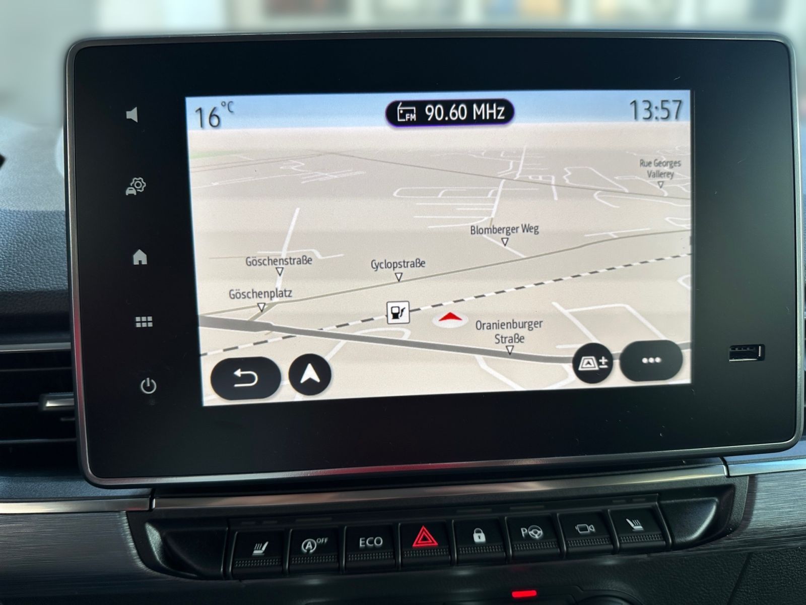 NISSAN TOWNSTAR TEKNA 1.3 AT 7-SITZE NAVI 360°