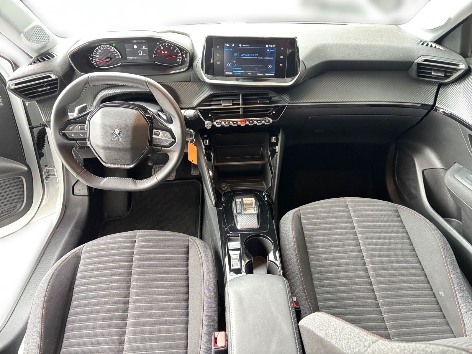 PEUGEOT 208 ACTIVE PACK 100 EAT8 NAVI SHZ PDC