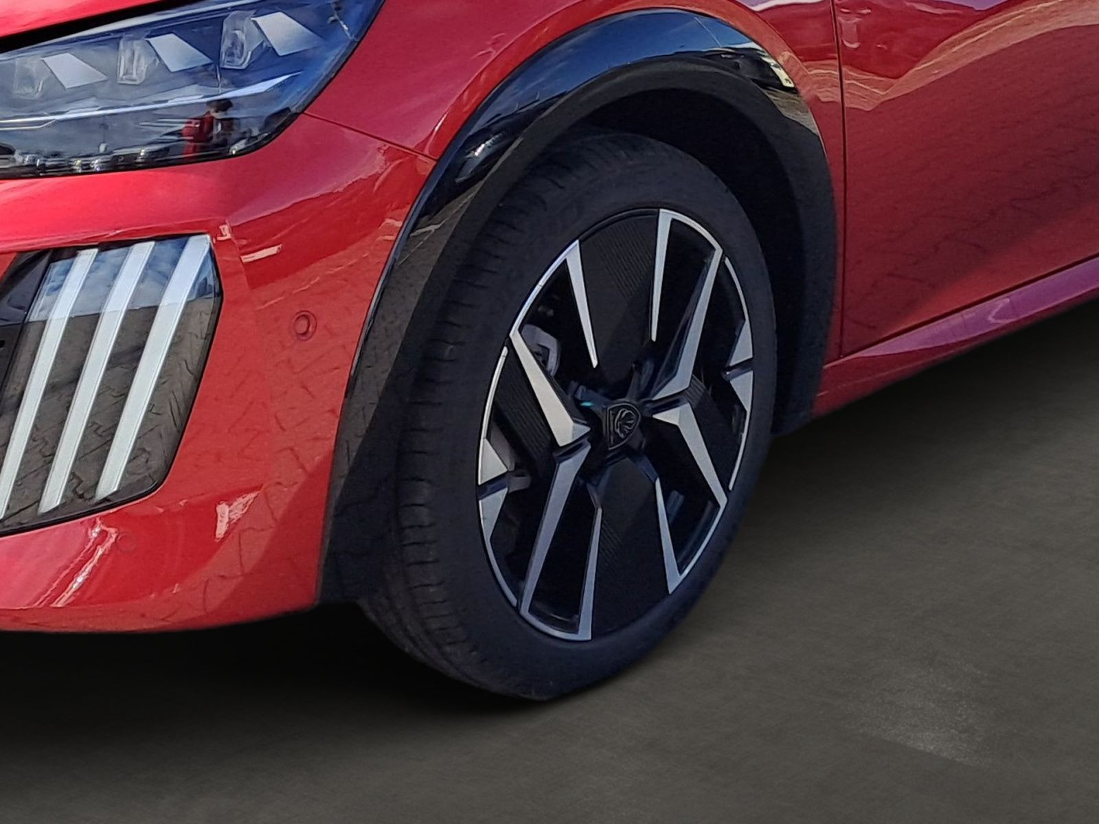 Peugeot 208 GT HYBRID 110 e-DSC6 KAMERA NAVI SHZ