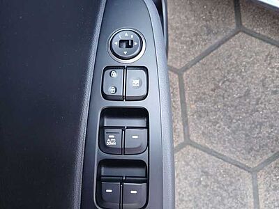 Hyundai i10 1.2 Yes Automatik SHZ LHZ ANDROID/APPLE PDC