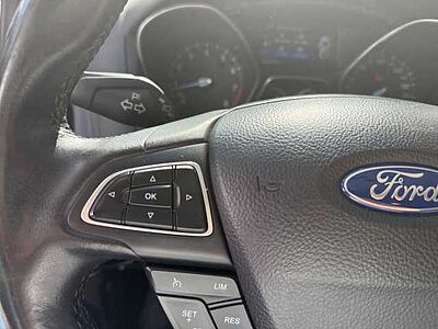 Ford FOCUS EcoBoost 1.5 Turnier *SHZ*PDC*NAVI* Business
