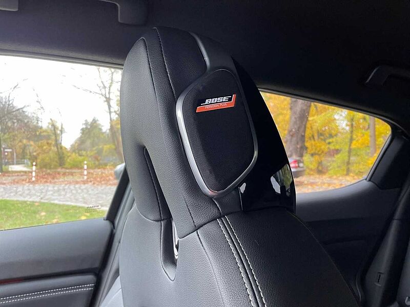 Nissan JUKE 1.0 DIG-T 114PS 7DCT (AT) TEKNA 360° Rundumsicht  Sitzheizung-vorne 19'LM-F 19'LM-Felgen