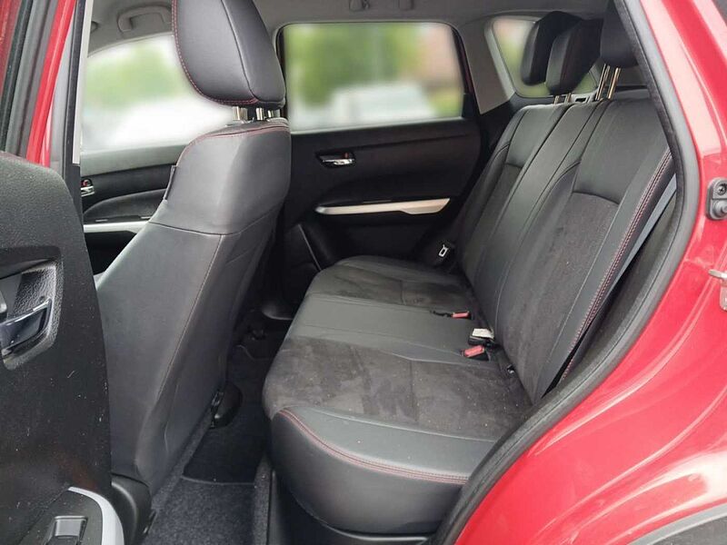 Suzuki VITARA S T 1.4 LED Navi Kamera Anhängerkupplung Sport